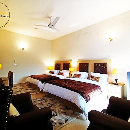 Grand Peace House I Bed & Breakfast Islamabad Eksteriør bilde