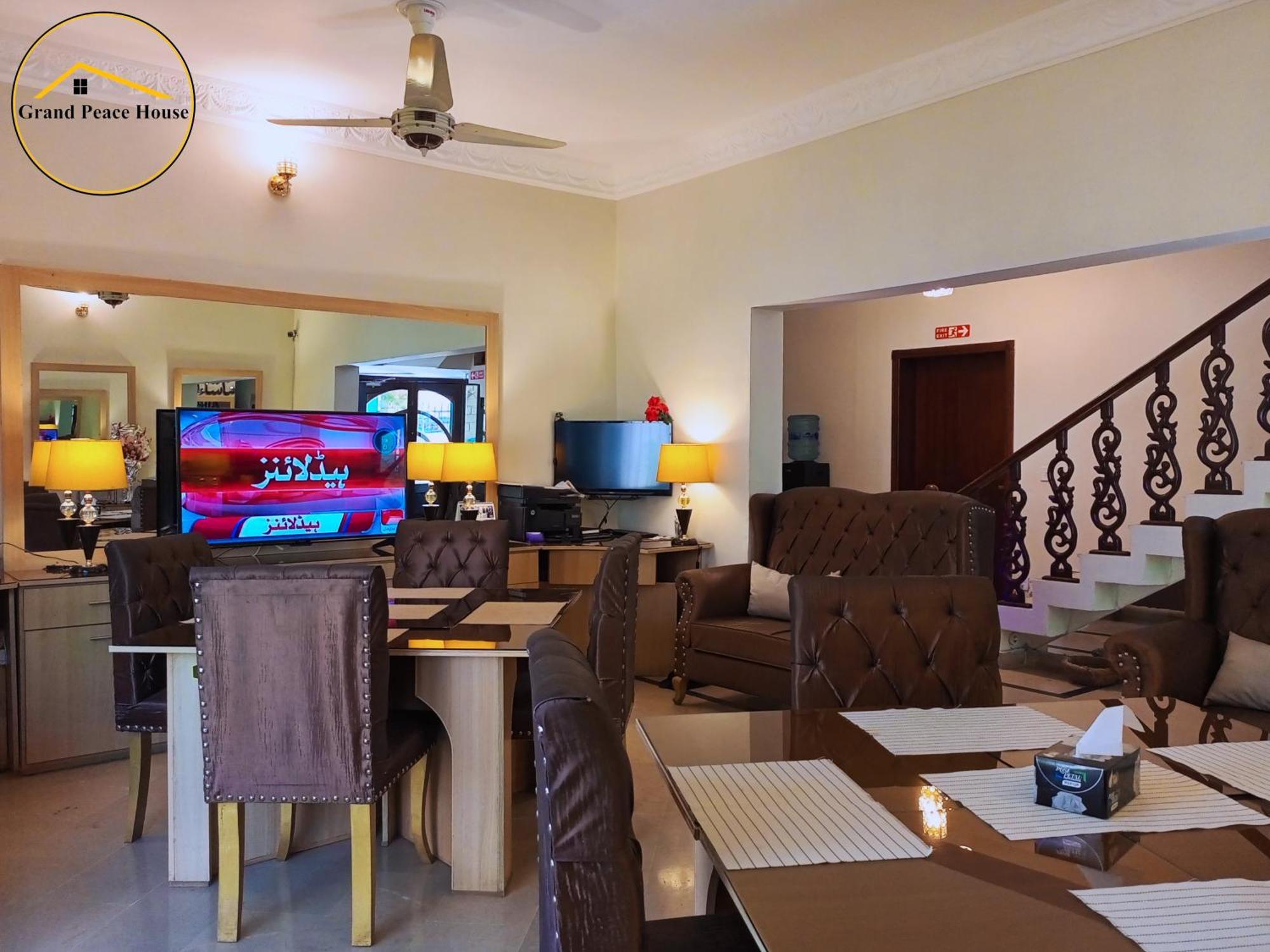 Grand Peace House I Bed & Breakfast Islamabad Eksteriør bilde