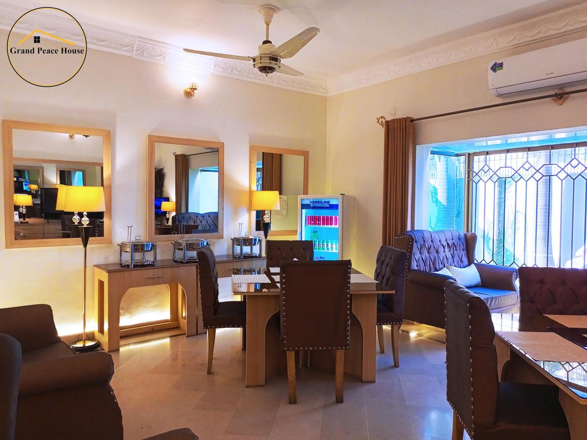 Grand Peace House I Bed & Breakfast Islamabad Eksteriør bilde