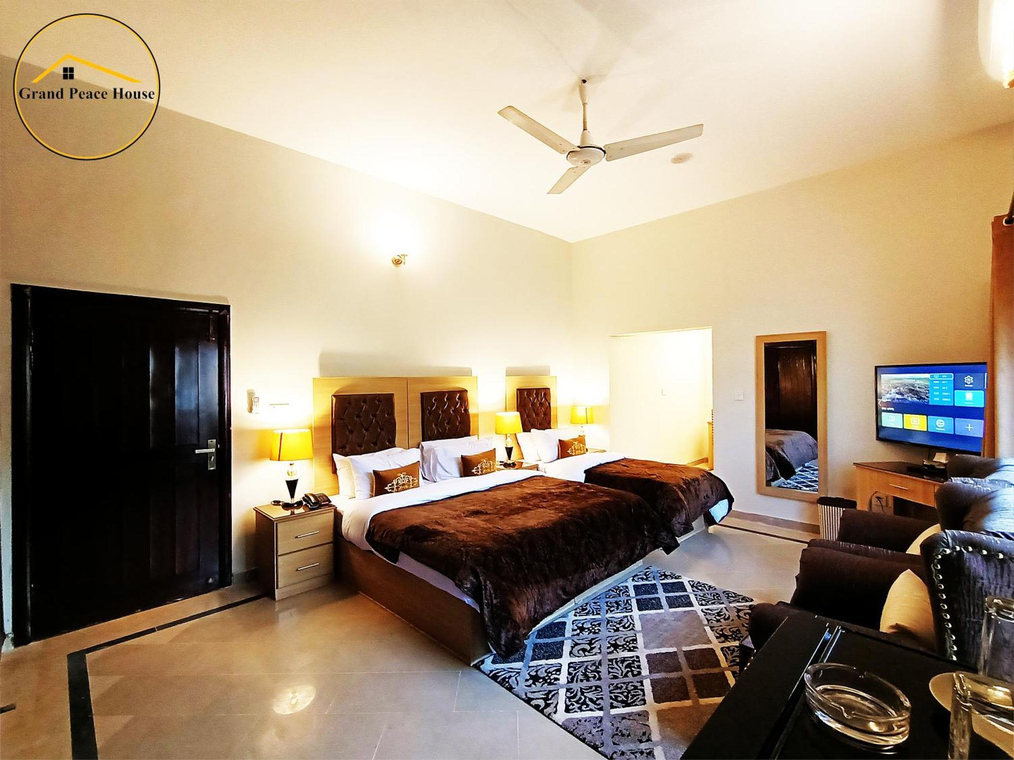 Grand Peace House I Bed & Breakfast Islamabad Eksteriør bilde