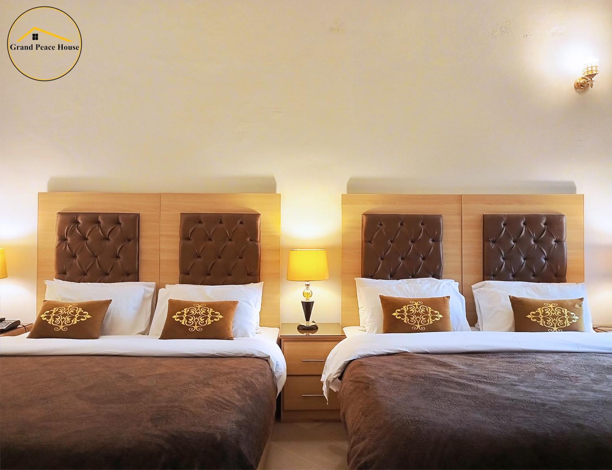 Grand Peace House I Bed & Breakfast Islamabad Eksteriør bilde
