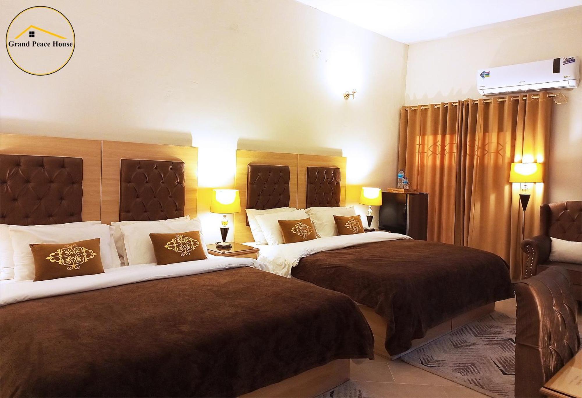 Grand Peace House I Bed & Breakfast Islamabad Eksteriør bilde