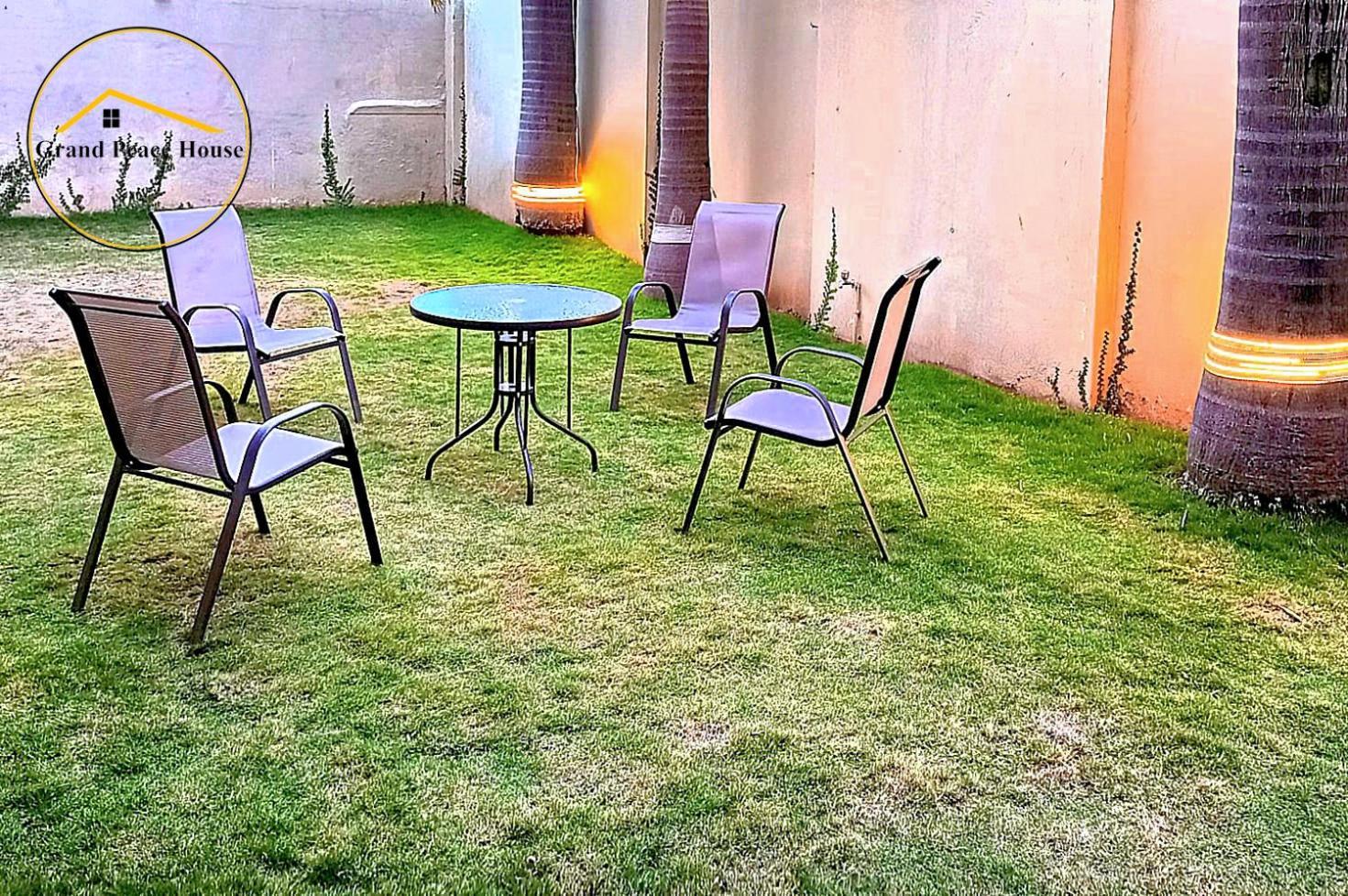 Grand Peace House I Bed & Breakfast Islamabad Eksteriør bilde